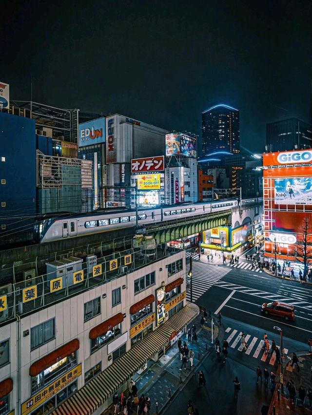 東京秋葉原二次元聖地交通全攻略：暢遊動漫與科技的奇幻王國