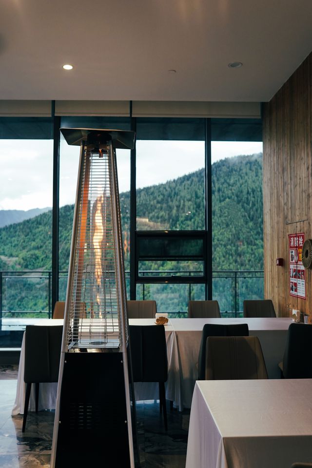 川西雲端神仙局！四姑娘山·天空之城懸崖酒店，太靚啦！