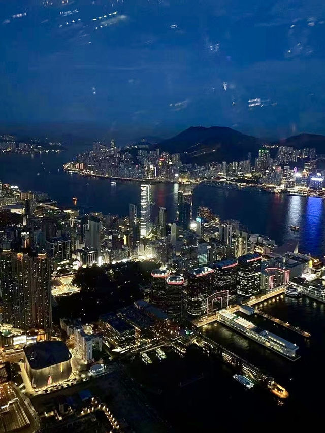 雲端上的童話假期——香港麗思卡爾頓酒店