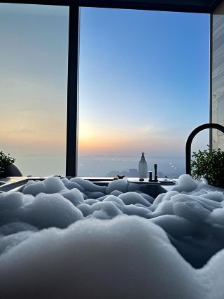 Breakfast in the Clouds! This Nanjing Hotel Pampers Kids Like Little Deities