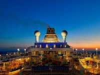 🌅 Golden Hour on the Spectrum of the Seas