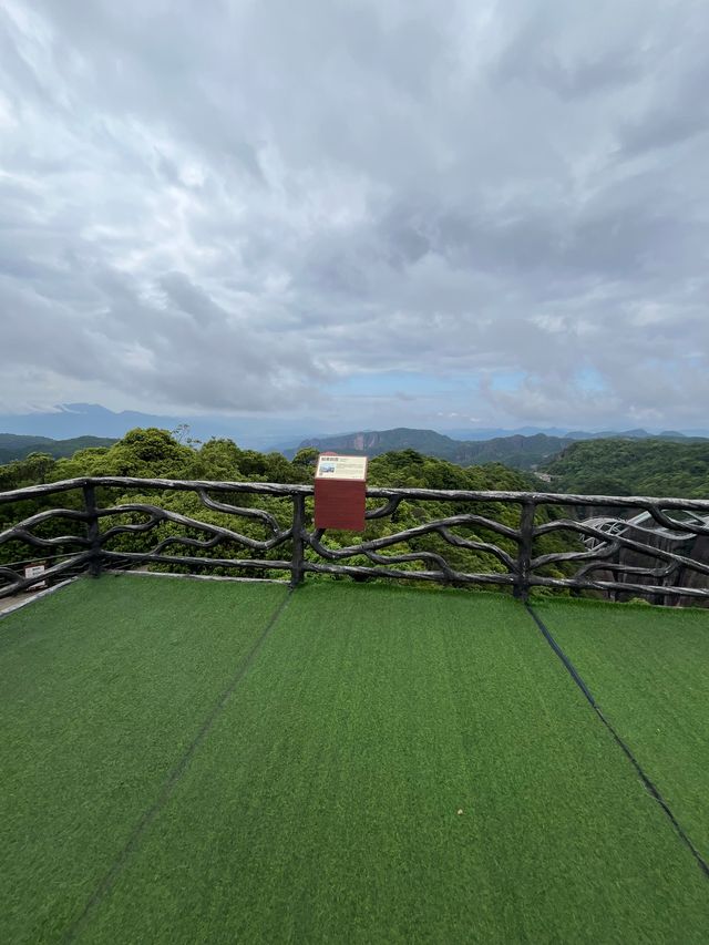 《在神仙居嘅雲端，同火山岩對話：一場地質迷嘅奇幻漂流》【