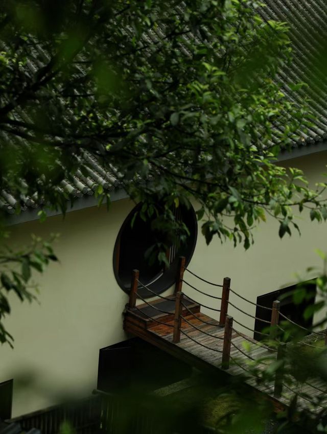 隱於山林間嘅中式禪意民宿｜心歸寧靜嘅地方