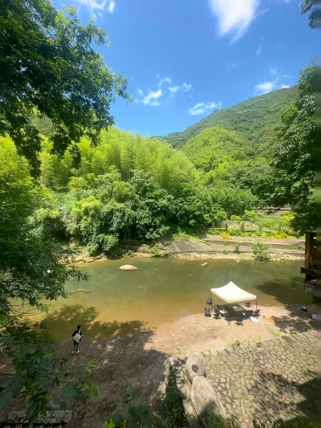 石舍村，係繁囂以外嘅「時間琥珀」，等你嚟慢煮光陰。