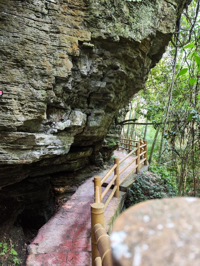 僰王山——探索現實版盜墓筆記！|| 地點：宜賓·僰王山