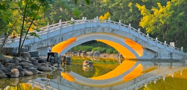 【住進柳州C位！蔓酒店帶您探秘馬鹿山奇境】  親愛的旅行家，歡迎入住柳州蔓酒店！我們不僅是您舒適的休