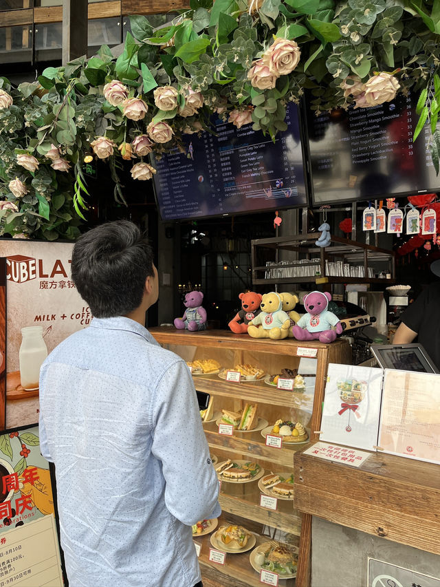 Maan Coffee ☕️ Buy coffee, Get Bear 🧸 Maan Coffee ☕️ Buy coffee, Get Bear 🧸