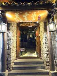 麗江！！住進了莫奈花園客棧裡！！！