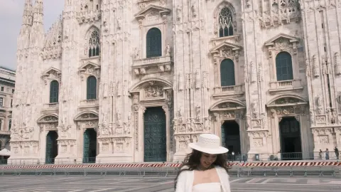 Italy Travel Outfits | Styling Italian Old Money Vibes with One Scarf — traveler post in Sardinia