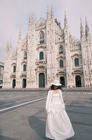 Italy Travel Outfits | Styling Italian Old Money Vibes with One Scarf