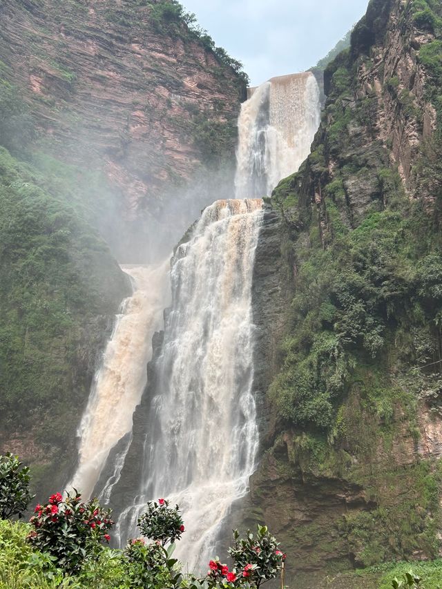 雲南楚雄三潭瀑布雲南超小眾寶藏瀑布