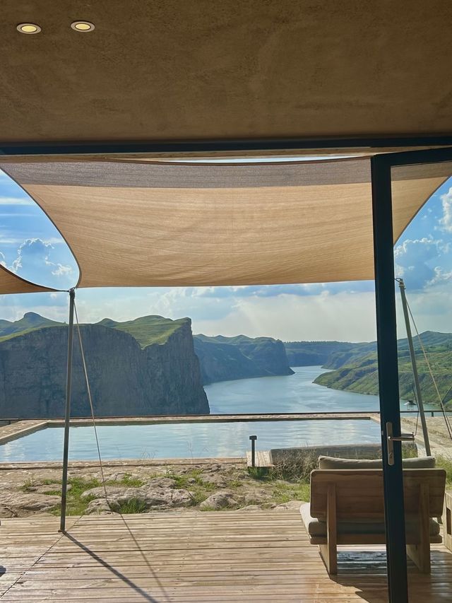 懸崖上的神仙民宿讓我在清水河躺平一整天！