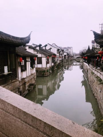 走進寧靜：探索上海近郊朱家角的古韻風情 