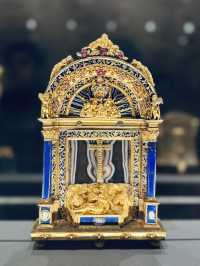 米蘭大教堂入內後免費的教堂博物館！！！