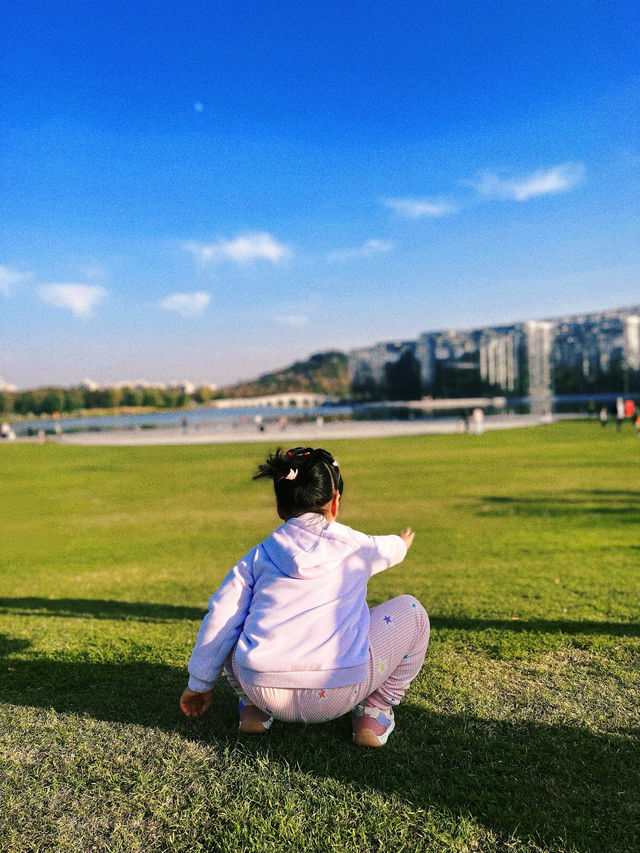 3個兒童樂園+大草坪+雙子山，0元遛娃一整天！