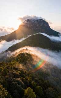 登天台峰打卡佛光