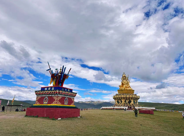 離天堂最近的絳紅佛國｜亞青寺，魂被留在了4000米！