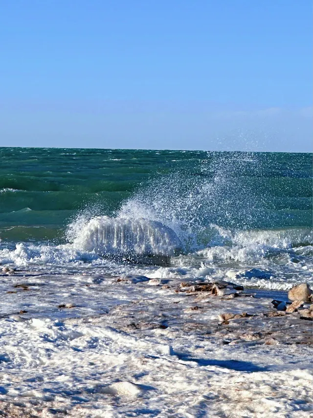 青海湖最美的冰岸藍浪藏在了二郎劍半島