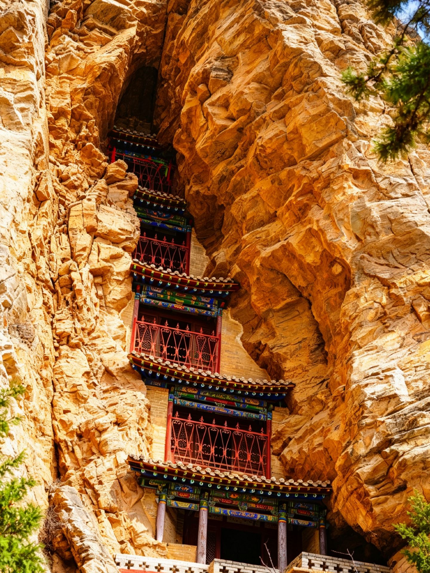 Shanxi's Lesser-Known "Hanging Temple"! Detailed Guide Included