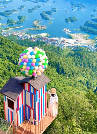 黄石の天空の城で、現実版の雲上の仙境に出会う