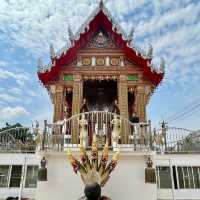 ไหว้พระขอพร ขอโชคลาภ ที่วัดธรรมปัญญา, นครนายก