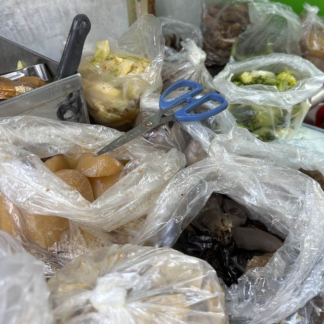 台灣｜台北 大排長龍！賣完就收！隱藏版滷味