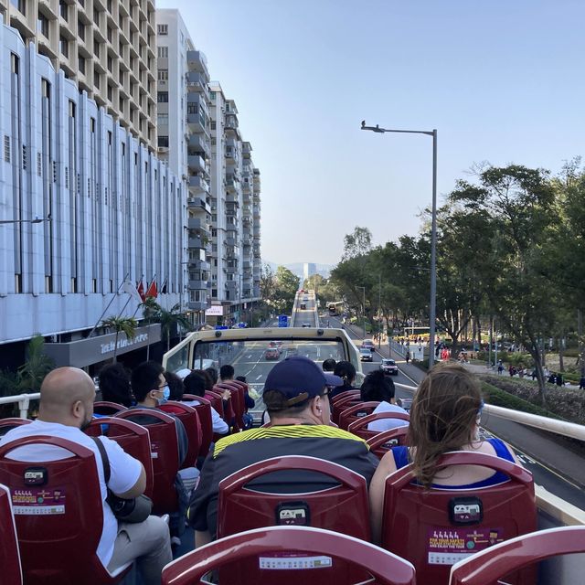 《超值Bigbus開蓬巴士遊+山頂纜車🚠旅行團🎒，$160包食點心餐+開蓬巴士遊+遊覽香港公園+來回山頂纜車連凌霄閣摩天台428入場券🎟️》