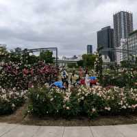 中之島バラ園の、Ｒ.RiversideGrill＆BEERGARDEN