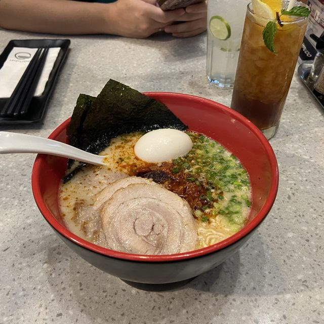 태국 음식 질릴 땐, 일식 먹어주기! 🍜 