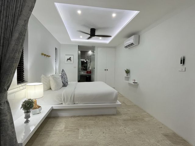 Penthouse Sea View Pool Suite with Cinema