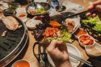 ร้านหมูย่างบุฟเฟ่ต์ 강남 돼지상회 | สาขาฮงแด
