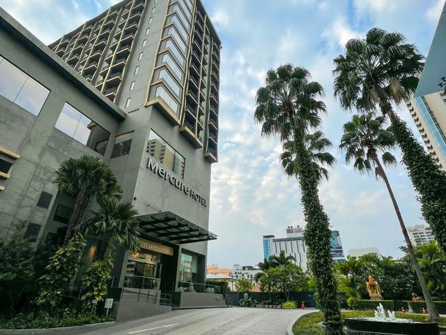 ห้องอาหาร M lounge (พัทยา)
