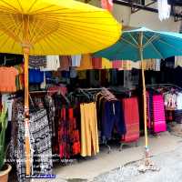 ตลาดหัตถกรรมบ้านบ่อสร้าง[สันกำแพง] - เชียงใหม่