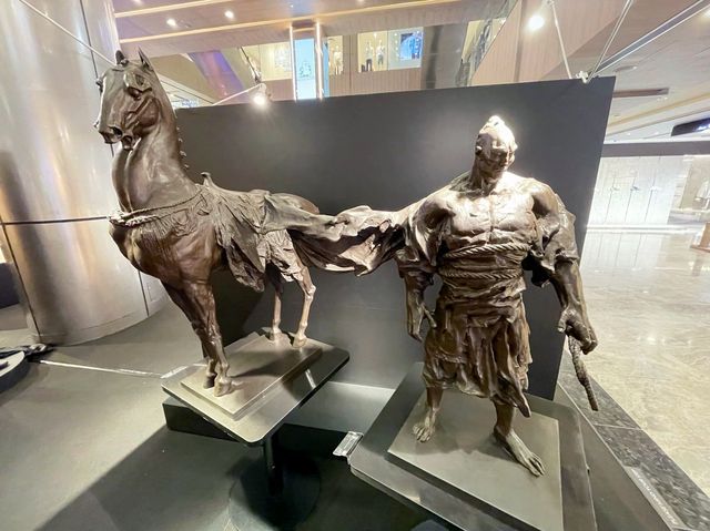 Sculpture art exhibition