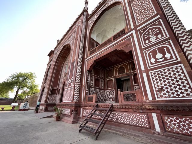 Agra's Art of Stone Carving