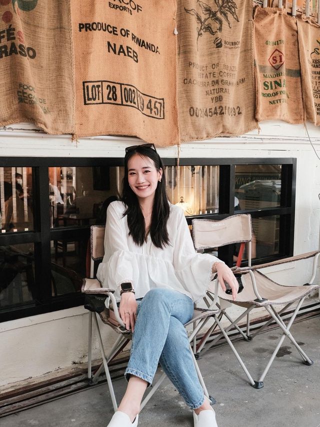 ใต้ถุนบ้าน 带福办 ร้านอาหารเล็กๆสไตล์โฮมมี่