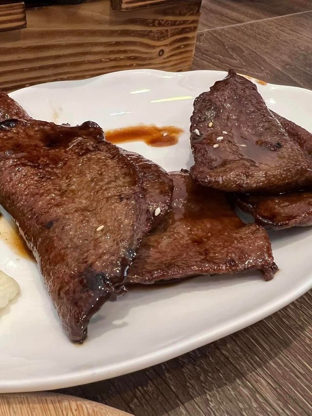 高雄市鼓山區 ｜ 貳哥食堂