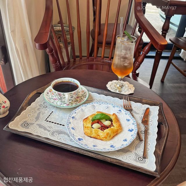 연남동인데 프랑스 온것같은 기분✨ 또또쿠진