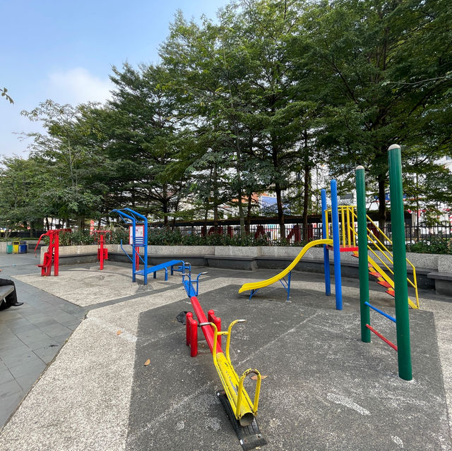 Bandung's Heartbeat: Alun-alun Chronicles