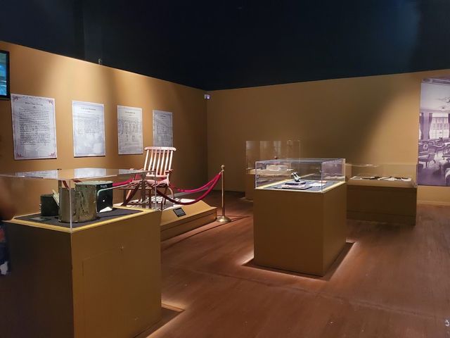 Titanic: The Artifact Exhibition