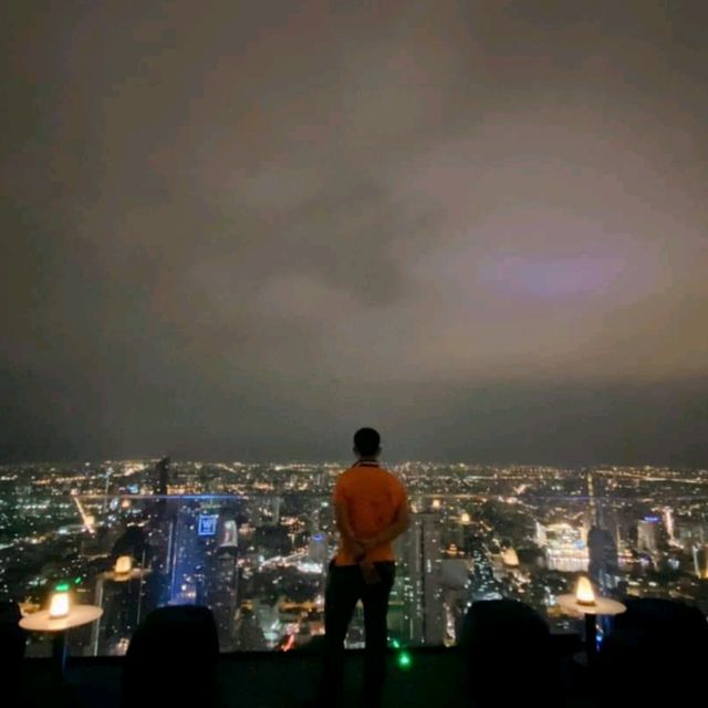 เจอ มหานคร Sky Walk 