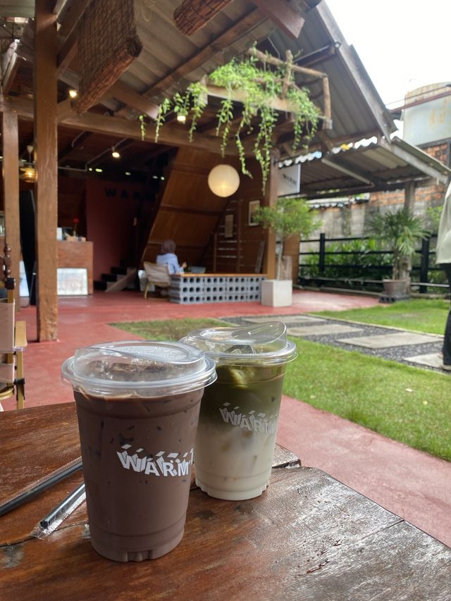 วอร์ม คาเฟ่ยะลาชื่ออบอุ่นฟิลเชียงใหม่
