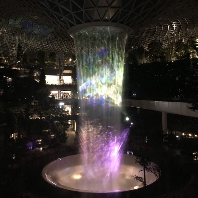 An amazing Jewel Changi