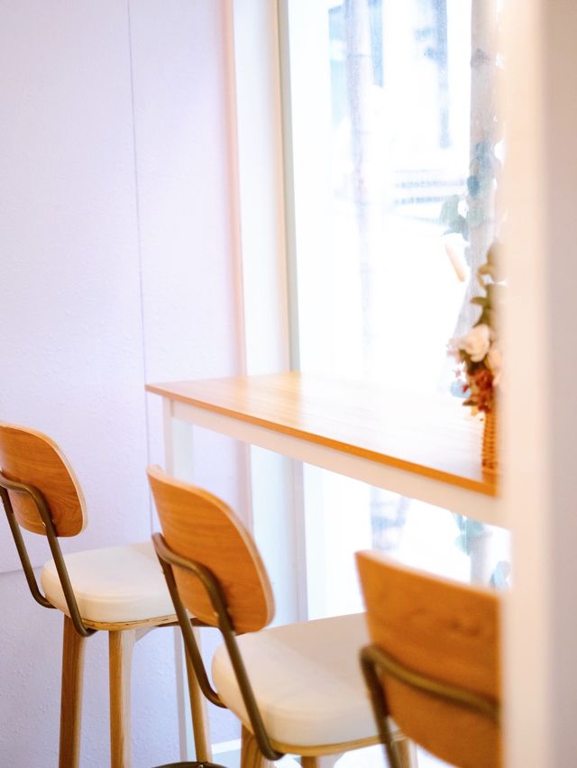 上環滿藝術感及活力cafe