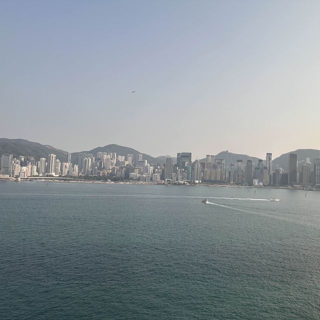 【香港Staycation】九龍香格里拉大酒店住宿體驗｜豪華高樓層全海景房｜飽覽維多利亞港景色｜多選擇高質的自助早餐