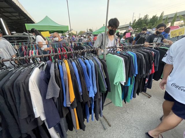 ตลาดนัดเดอะมิล@รังสิต👗👖👒👢