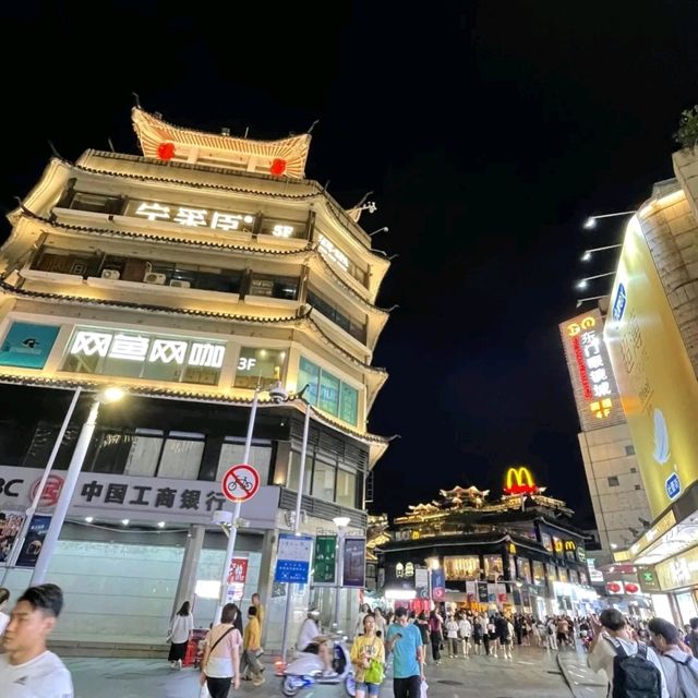深圳必去！大名鼎鼎東門老街