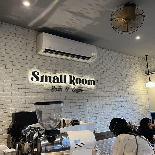 SmallRoom yala 
