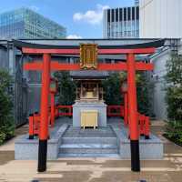 都会のオアシス屋上広場