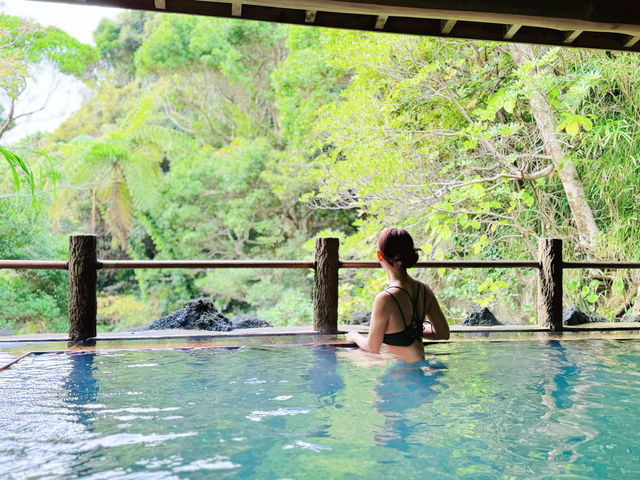 【絶景】無料で入れる男女混浴の秘境温泉♨️